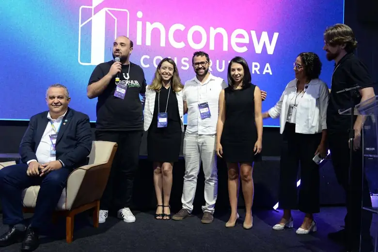 Painel sobre tração e investimento com lideranças do ecossistema